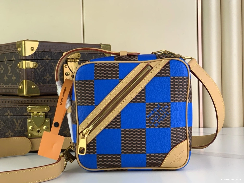 FS CHEAP LOUIS Chess Messenger-24*24*8CM VUITTON 0806